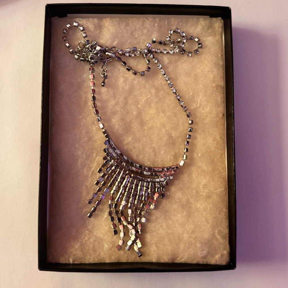 FREE🌟 Diamond Crystal Waterfall Fringe Silver Tone Rhinestone Statement Necklace - Picture 3 of 4